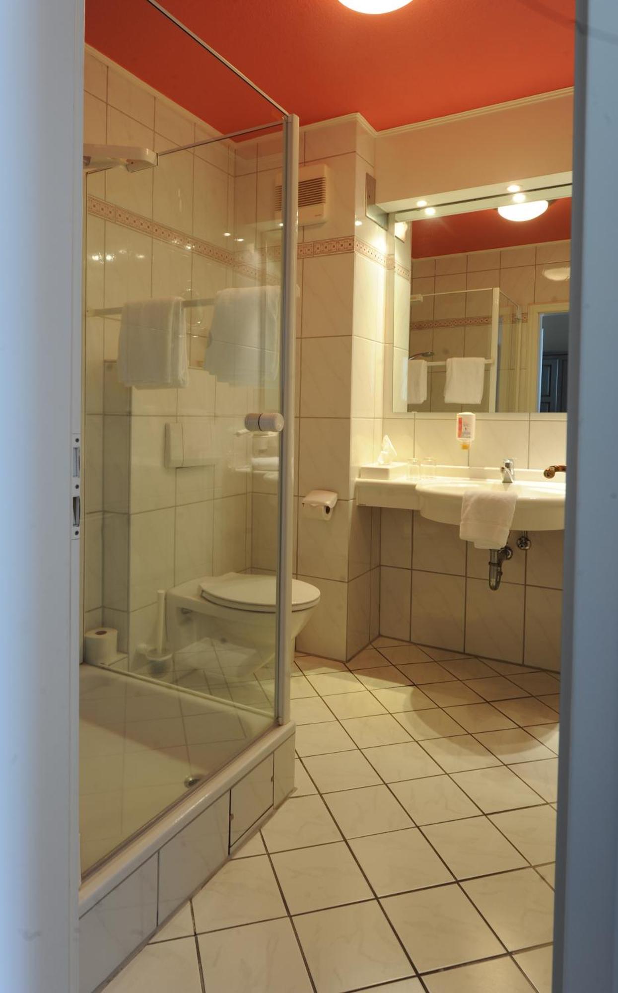Hotel & Restaurant Schoenau Peine Quarto foto